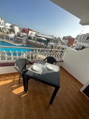 Alexander Home, Los Cristianos